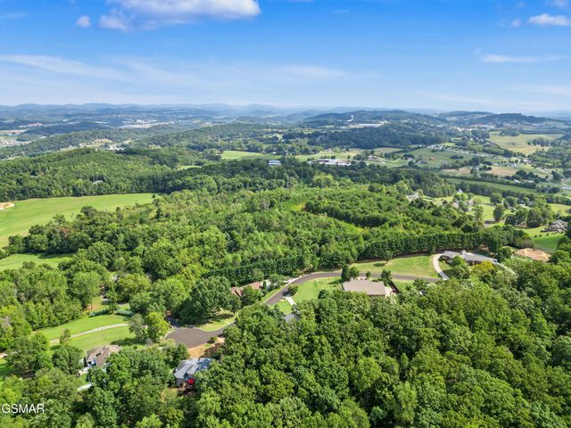 3223 Topside Drive, Kodak, TN 37764