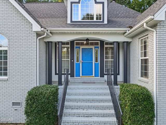 3223 Topside Drive, Kodak, TN 37764