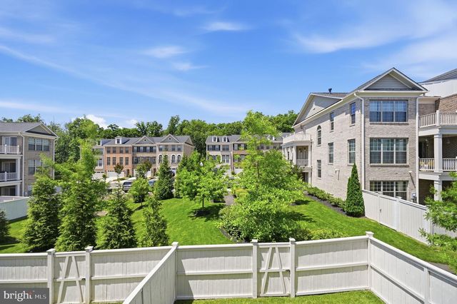 7914 TURTLE CREEK CIR, Gainesville, VA 20155