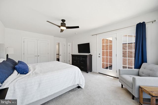 7914 TURTLE CREEK CIR, Gainesville, VA 20155