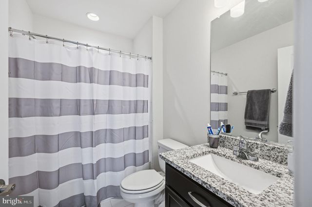 7914 TURTLE CREEK CIR, Gainesville, VA 20155