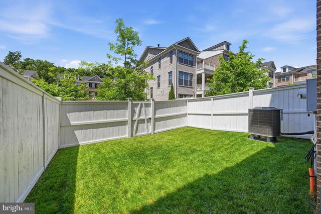 7914 TURTLE CREEK CIR, Gainesville, VA 20155