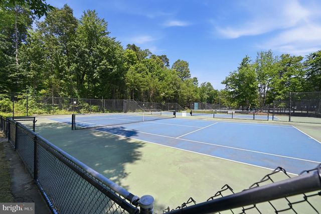 7914 TURTLE CREEK CIR, Gainesville, VA 20155