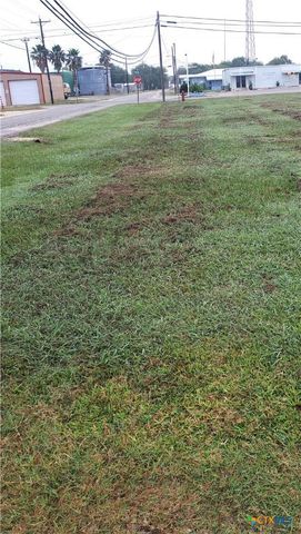 502-508 S Main Street, Seadrift, TX 77983