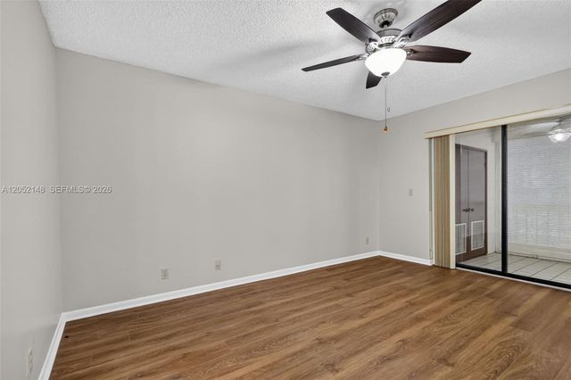 7626 Tahiti Ln 204, Lake Worth, FL 33467