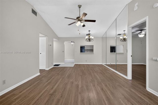 7626 Tahiti Ln 204, Lake Worth, FL 33467
