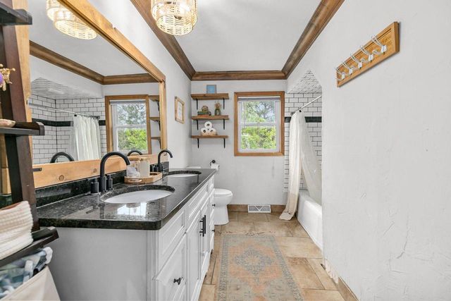 N852 COUNTY ROAD W, Fremont, WI 54940