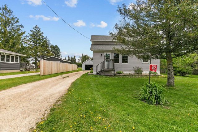 N852 COUNTY ROAD W, Fremont, WI 54940