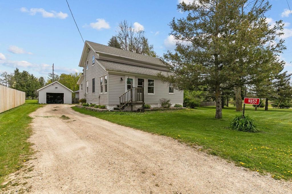 N852 COUNTY ROAD W, Fremont, WI 54940