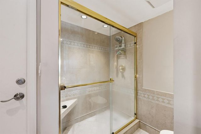 1839 Middle River Drive 302, Fort Lauderdale, FL 33305