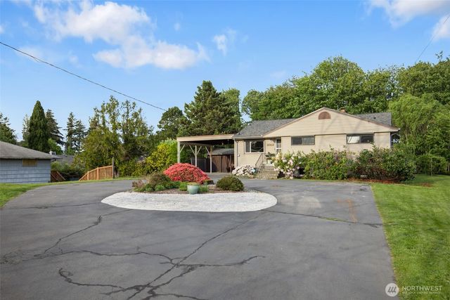 9912 51st Avenue S, Seattle, WA 98118