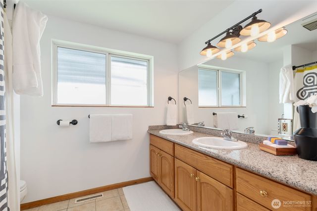 9912 51st Avenue S, Seattle, WA 98118
