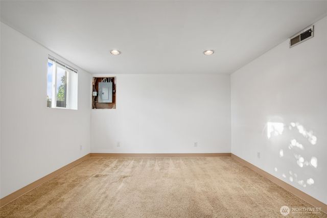 9912 51st Avenue S, Seattle, WA 98118