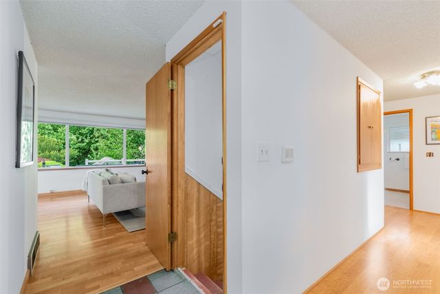 9912 51st Avenue S, Seattle, WA 98118