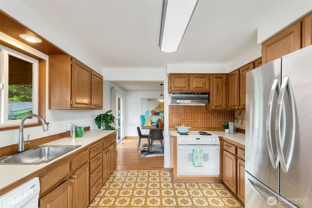 9912 51st Avenue S, Seattle, WA 98118