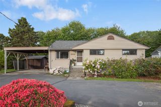 9912 51st Avenue S, Seattle, WA 98118