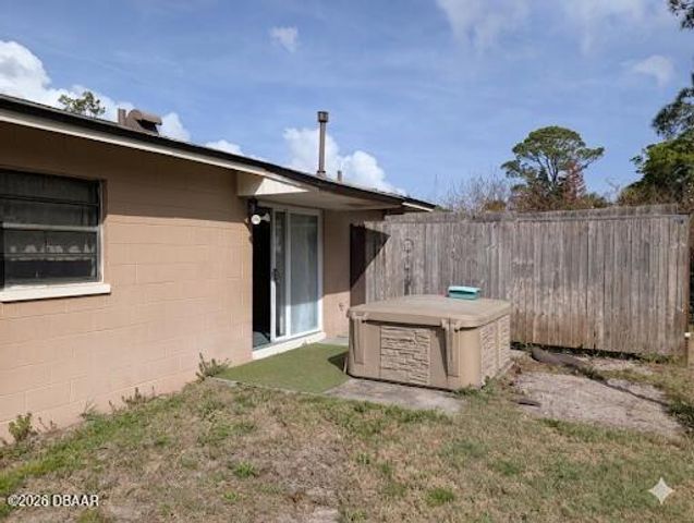 550 Cambridge Circle, South Daytona, FL 32119