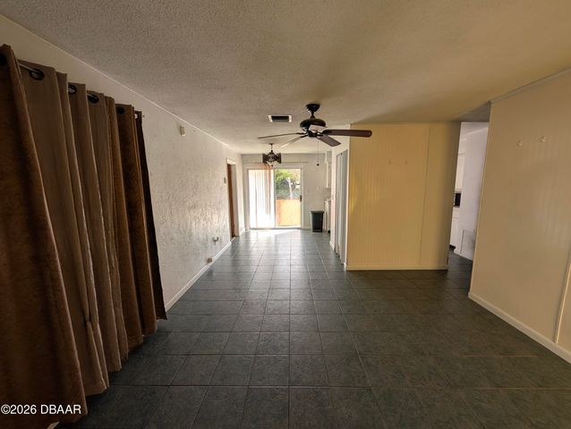 550 Cambridge Circle, South Daytona, FL 32119