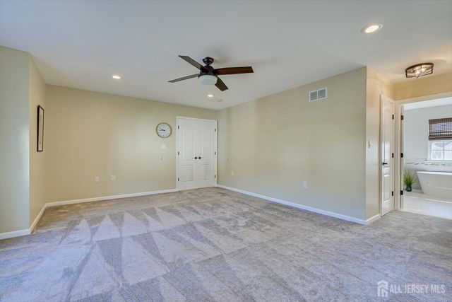 274 Morning Glory Drive, Monroe, NJ 08831