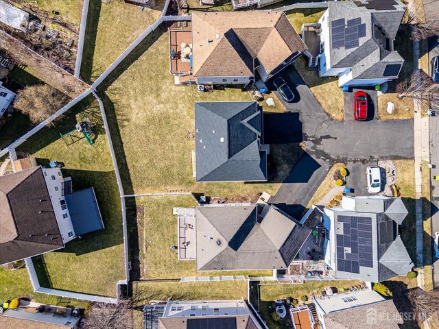 274 Morning Glory Drive, Monroe, NJ 08831