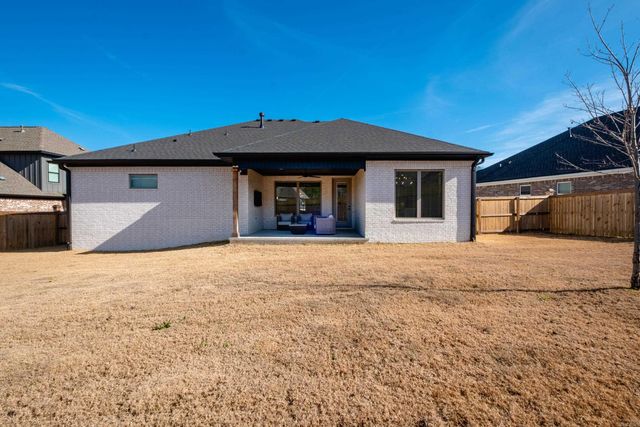 27 Corlay Drive, Little Rock, AR 72223