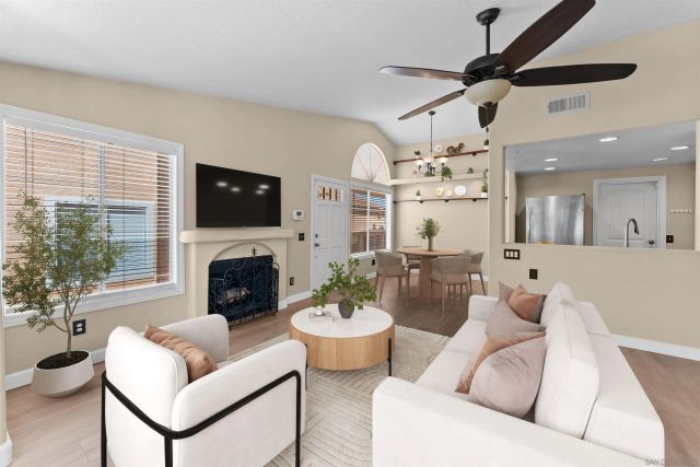 4251 Arroyo Vista Way 345, Oceanside, CA 92057
