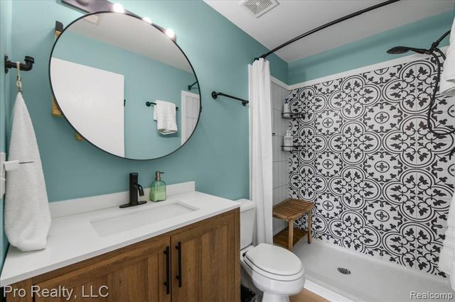 426 Marigold Circle, Westland, MI 48185
