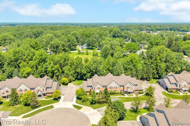 426 Marigold Circle, Westland, MI 48185