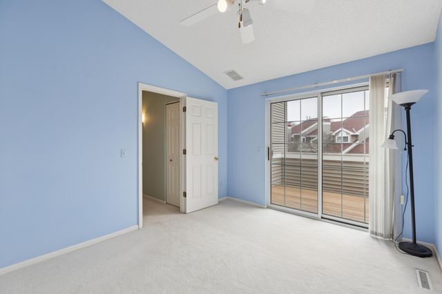 1940 Shenandoah Court C, Plymouth, MN 55447