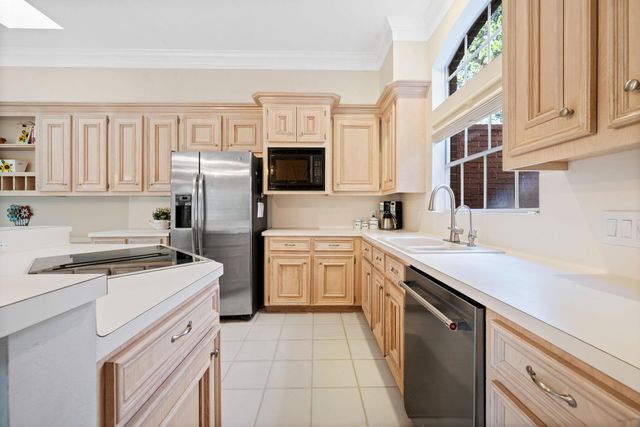 3415 Kingsway Court, Kingwood, TX 77339