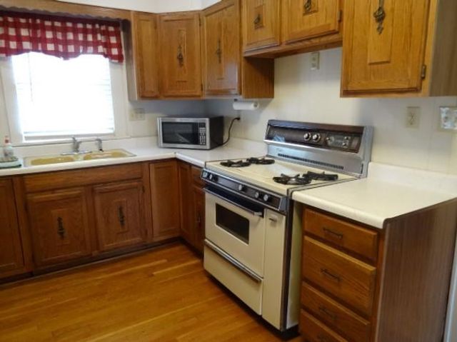 409 N Delaware Street, Butler, MO 64730