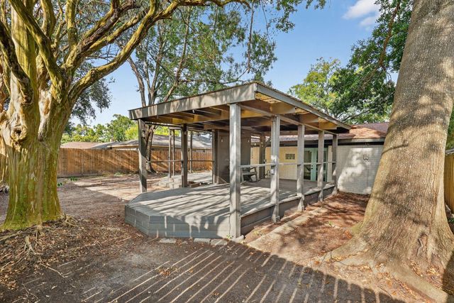 16122 Rill Lane, Houston, TX 77062