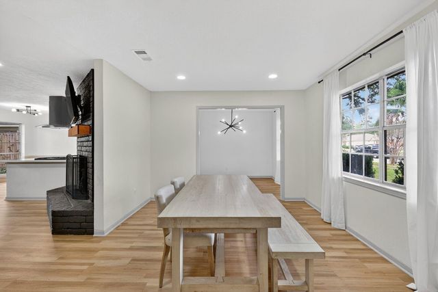 16122 Rill Lane, Houston, TX 77062