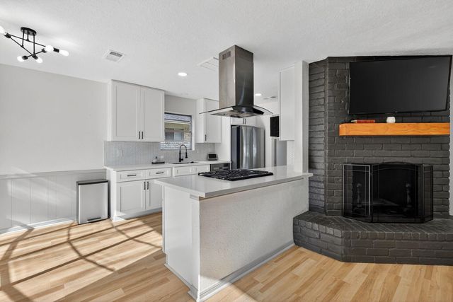 16122 Rill Lane, Houston, TX 77062