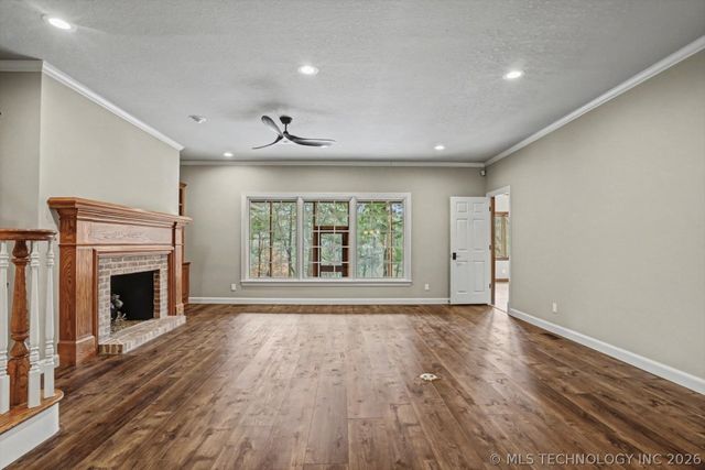 19000 E Knightsbridge Road, Owasso, OK 74055