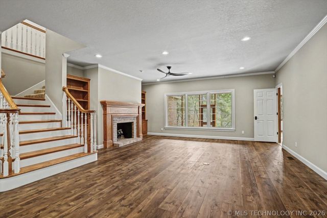 19000 E Knightsbridge Road, Owasso, OK 74055