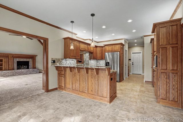 19000 E Knightsbridge Road, Owasso, OK 74055