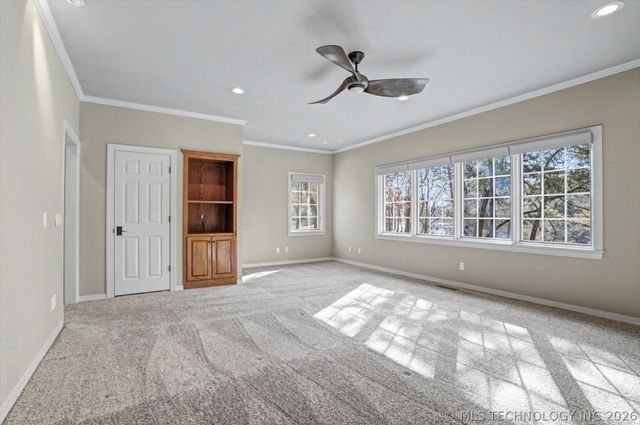 19000 E Knightsbridge Road, Owasso, OK 74055