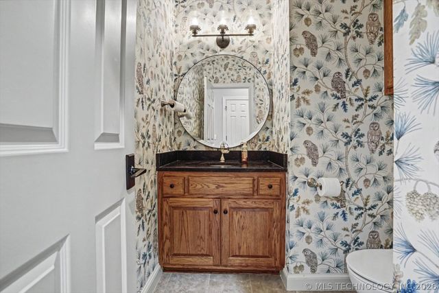 19000 E Knightsbridge Road, Owasso, OK 74055