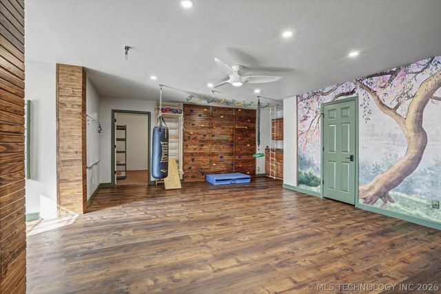 19000 E Knightsbridge Road, Owasso, OK 74055