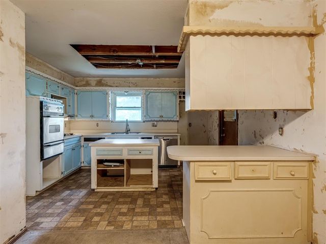 7704 NW 5th Street, Oklahoma City, OK 73127