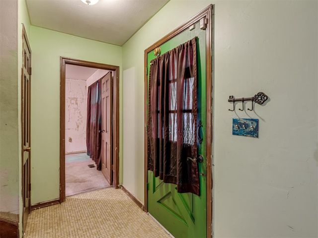 7704 NW 5th Street, Oklahoma City, OK 73127