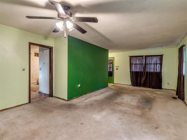 7704 NW 5th Street, Oklahoma City, OK 73127