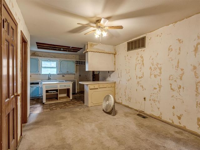 7704 NW 5th Street, Oklahoma City, OK 73127