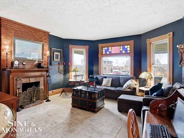 1713 St Clair River Drive, Algonac, MI 48001