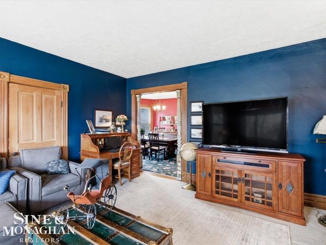 1713 St Clair River Drive, Algonac, MI 48001