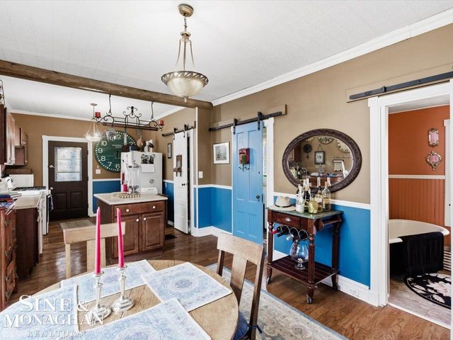 1713 St Clair River Drive, Algonac, MI 48001