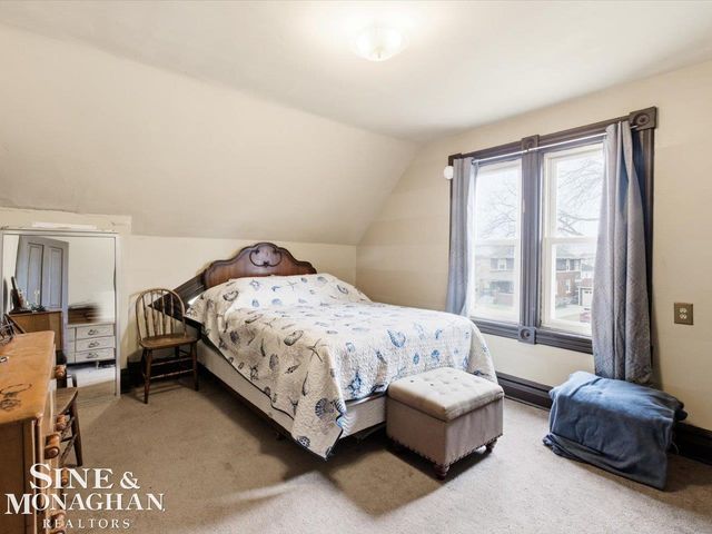 1713 St Clair River Drive, Algonac, MI 48001