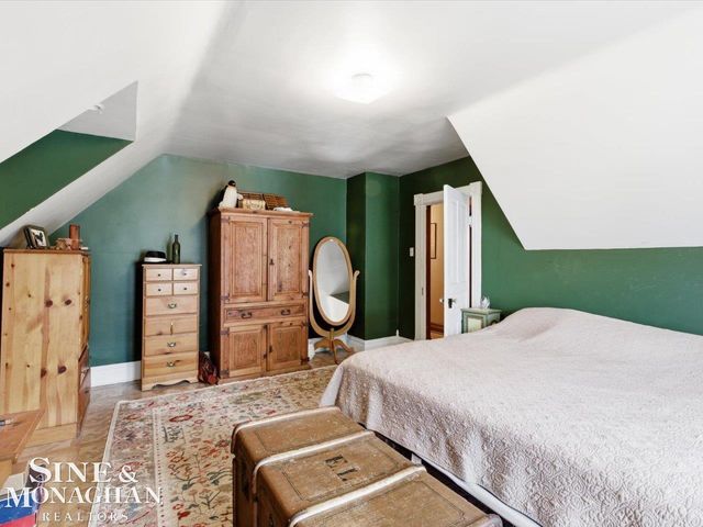 1713 St Clair River Drive, Algonac, MI 48001