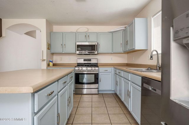 6118 Blue Mountain Drive, Las Cruces, NM 88012